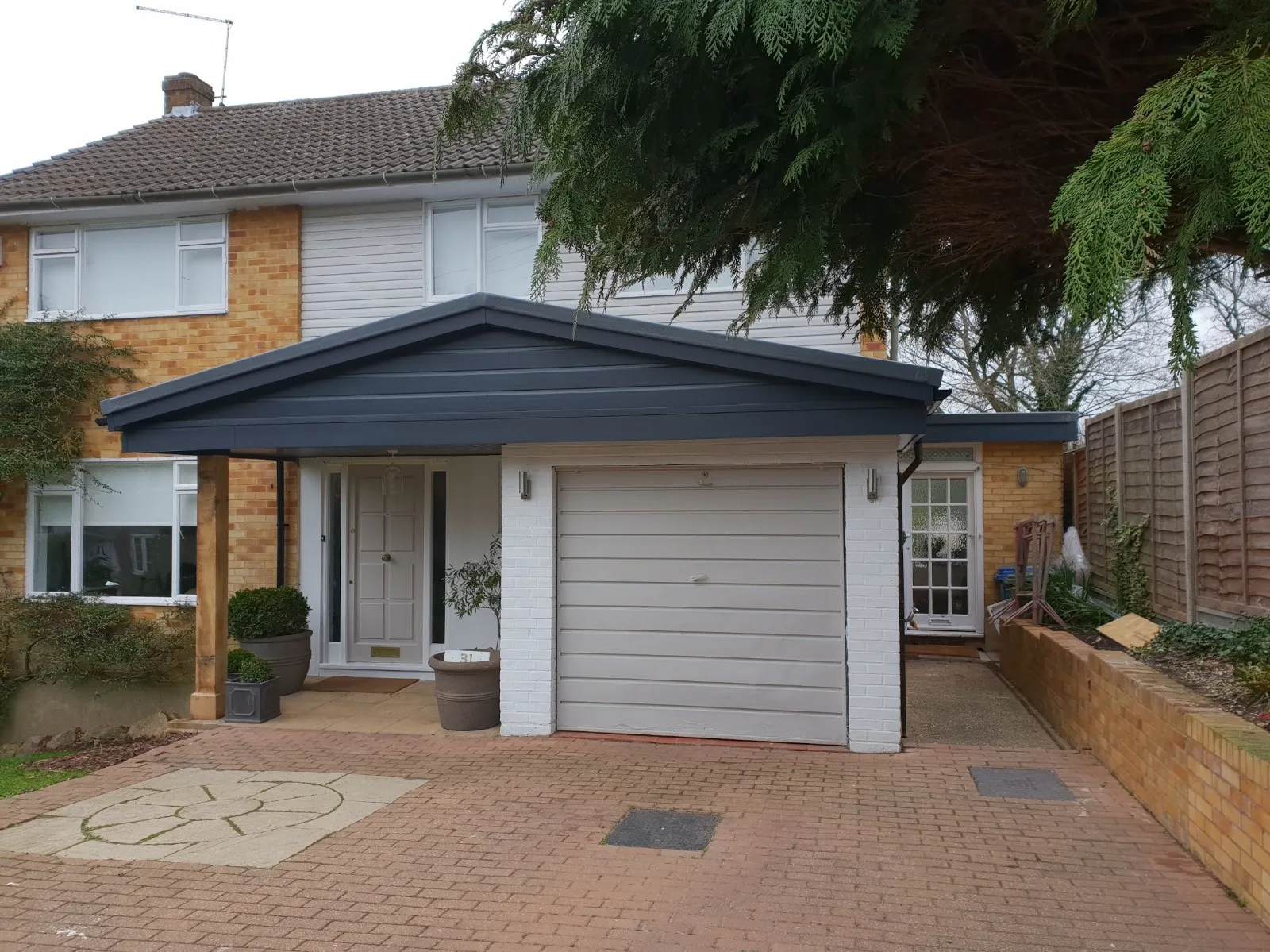 Front Garage and porch in Bracknell
